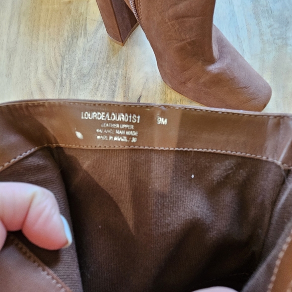 Steve Madden Brown Suede Ankle Boots- 9 - Picture 6 of 11